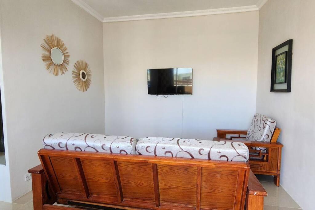 גראנדה באיה Number 9, 2Nd Floor,Pebble Bay Appartments מראה חיצוני תמונה